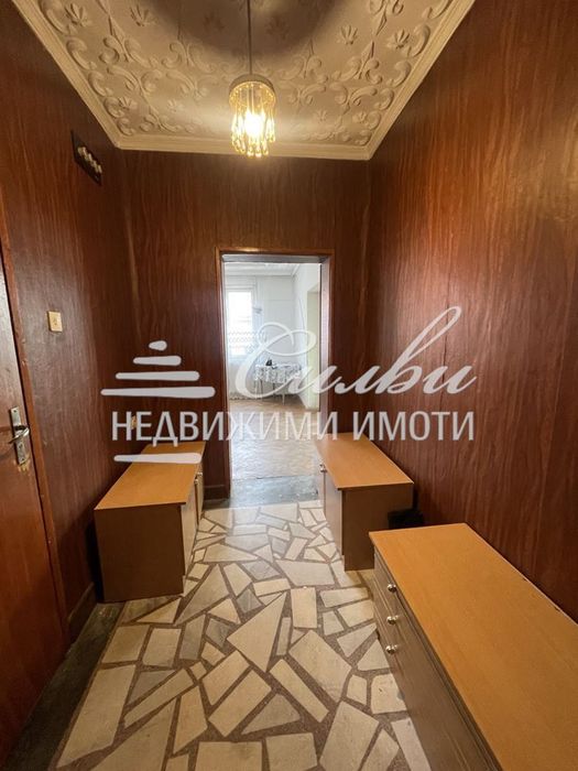 Продава се Четиристаен апартамент в Шумен, Пазара - 133 кв.м за 844 €/кв.м - Снимка #8