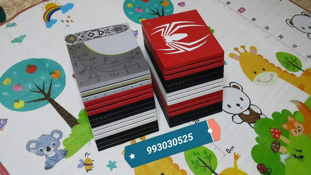 Playstation 4 PRO. { 4K }. HDR. + Joystick + GAMES.