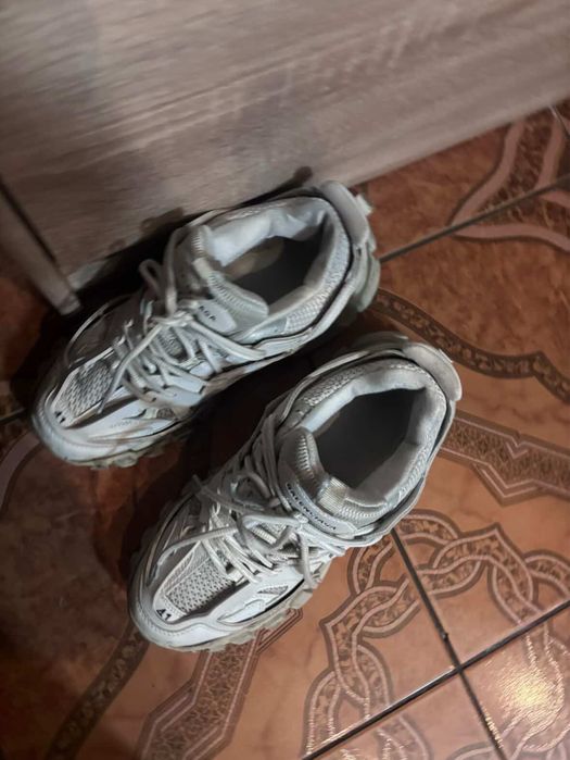 balenciaga track albi