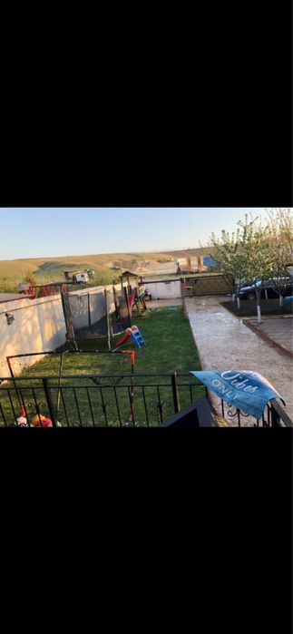 Vand Vila P+1/Valu lui Traian/250mp utili+700mp curte-199.000€