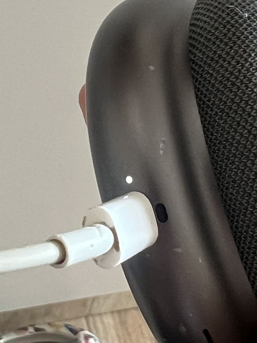 Оригинални Apple Airpods Max (Lightning)