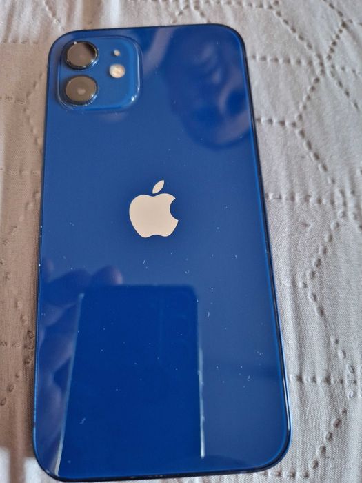Vand celular iphone 12.