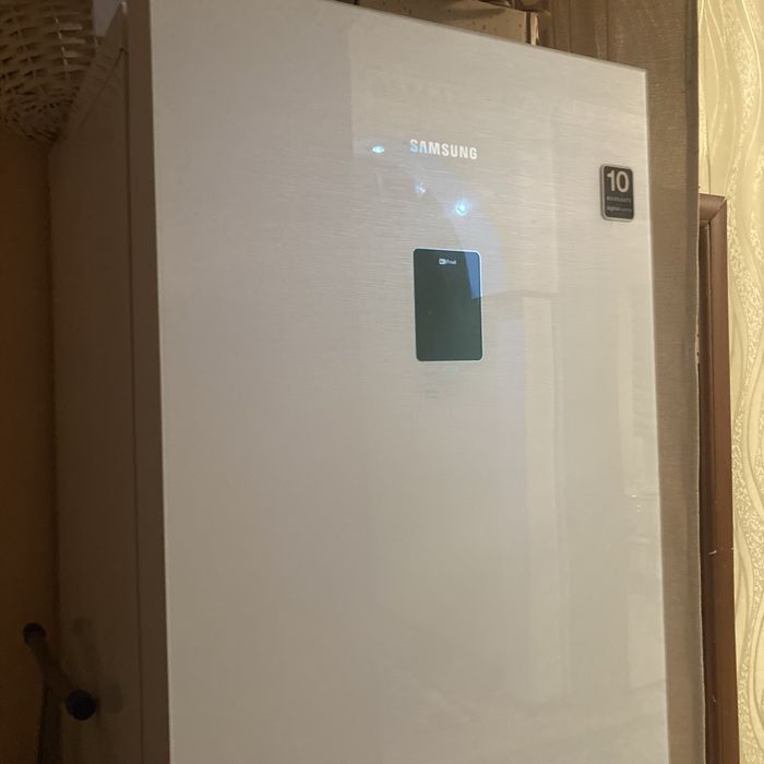 Холодильник новы