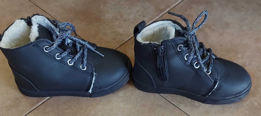 Детски обувки/ сникърси с пух