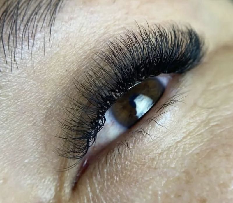 Наращивание ресниц