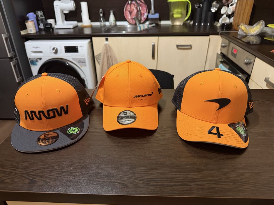 +Подарък, Чисто нови шапки Ф1 Ферари,Макларън, Ред Булл, Мерцедес