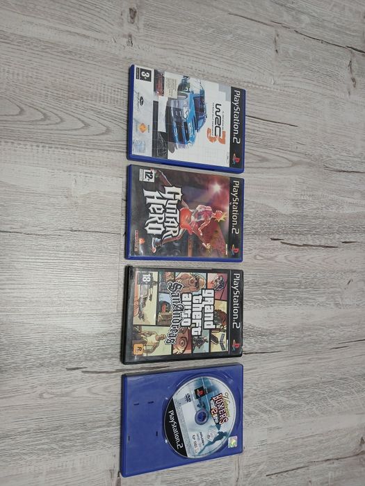 Vând playstation 2