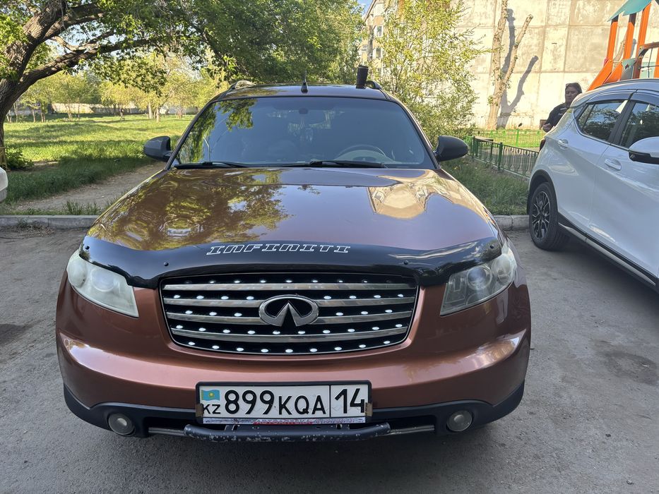 Продам Infiniti fx35 2003 год