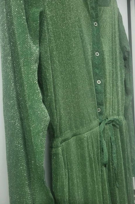 Елегантна  рокля