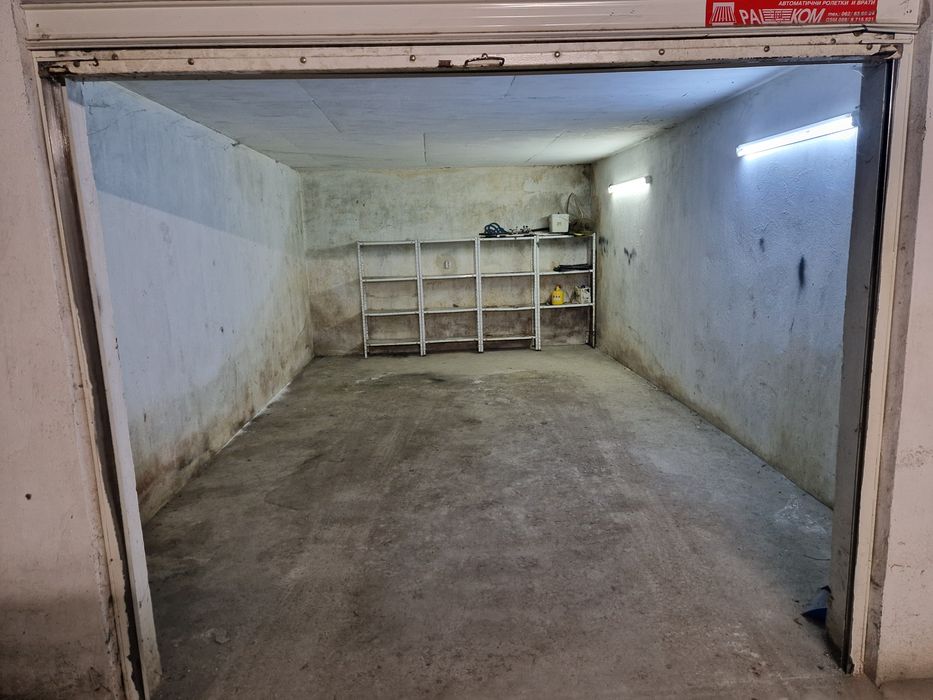 Отдавам под наем гараж в центъра на  Велико Търново-24кв.