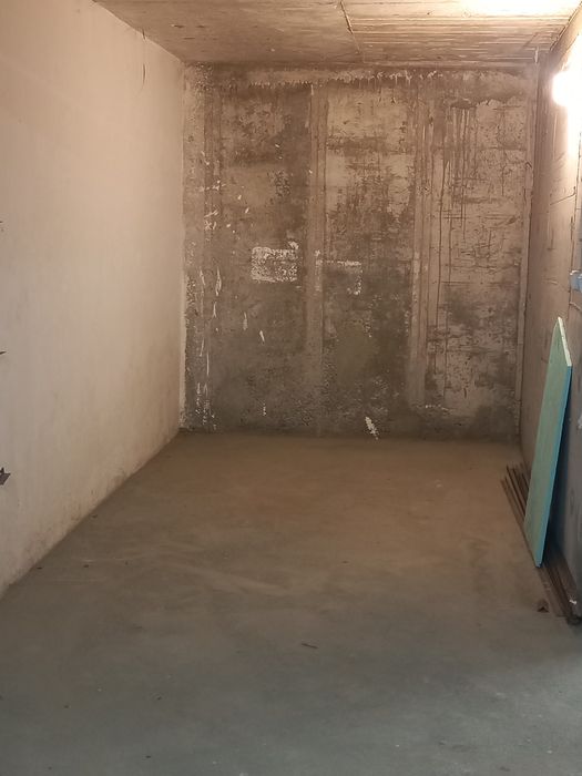 Дава се под наем Гараж / Паркомясто в Пловдив, Кючук Париж - 12 кв.м за 81.6 € - Снимка #2