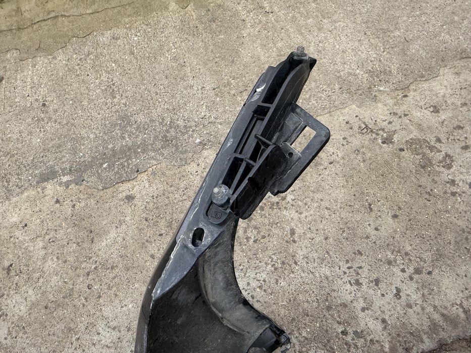 Предна броня за БМВ е92 пре фейс/ BMW e92 pre LCI