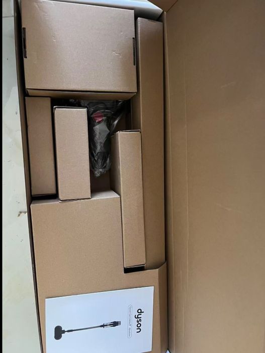 Dyson Прахосмукачка V15s - ГАРАНЦИЯ!