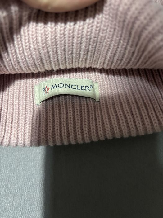 Caciula Moncler roz