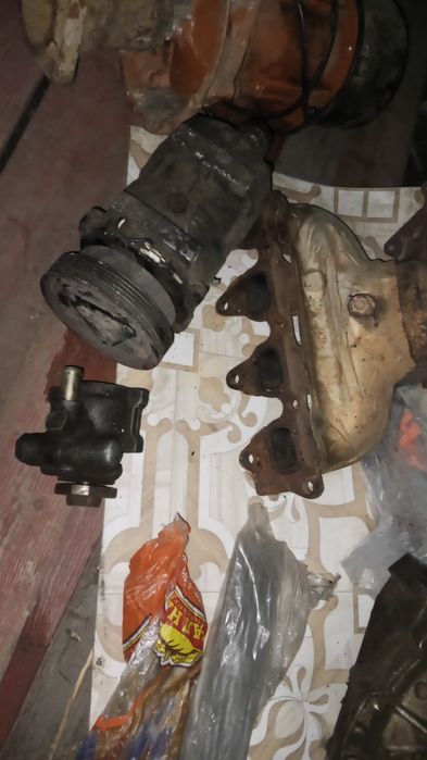 Запчасти Рено  генератор, компрессор кондиционера