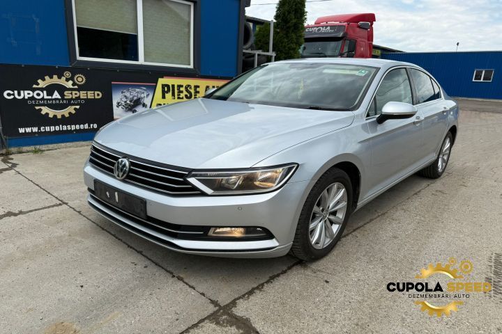 Usa Portiera fata dreapta culoare LA7W Volkswagen VW Passat B8 [2014