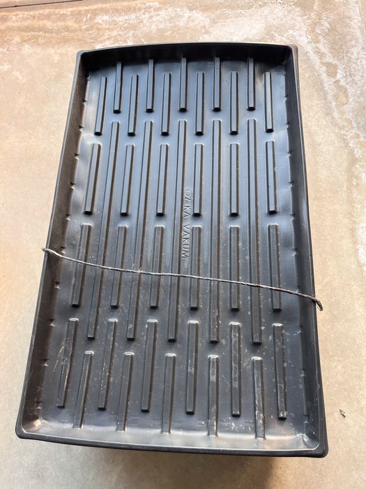 Табли / Тарелки за разсад 28 / 45 гнезда кръгли