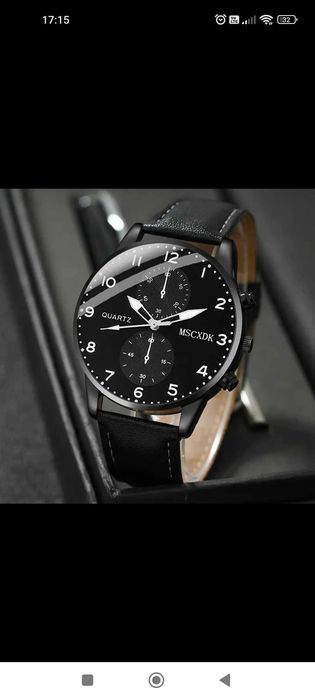 Часовници със аксесоари