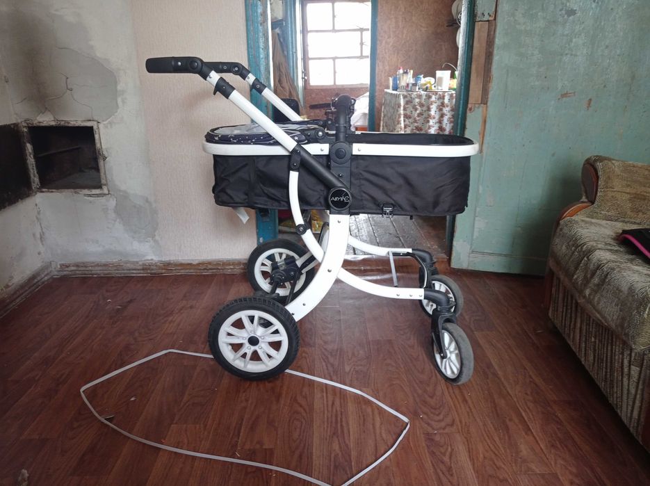 Продам детскую коляску