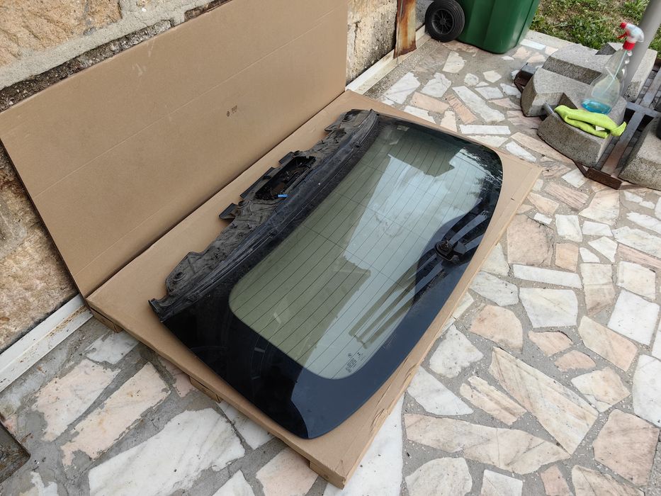 BMW Seria 3 F31 - Luneta Haion, Eleron