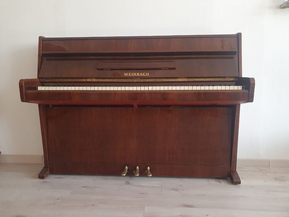 Фортепиано Weinbach