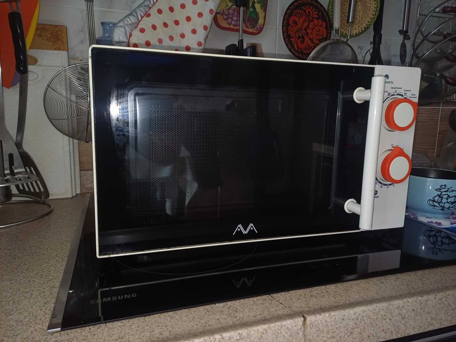 Микроволновая печь AVA