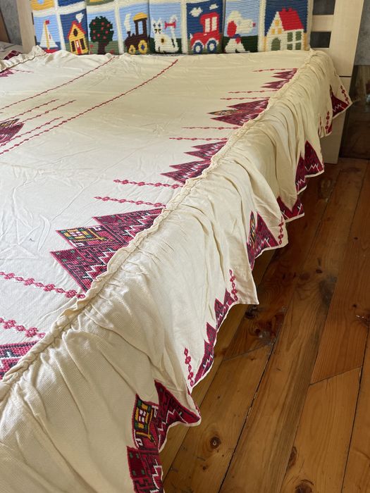 Кувертюра за спалня, ръчно шито на панама