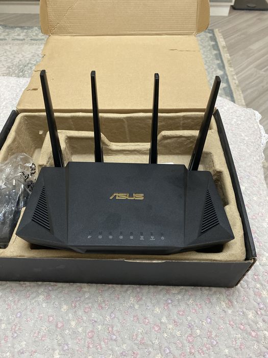 ASUS RT-AX58U (AX3000) Wi-Fi 6 роутер.