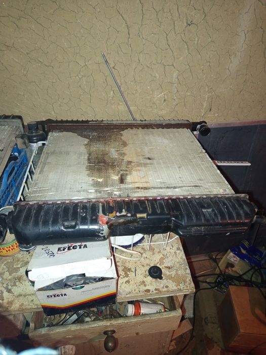 Опель омега А радиатор