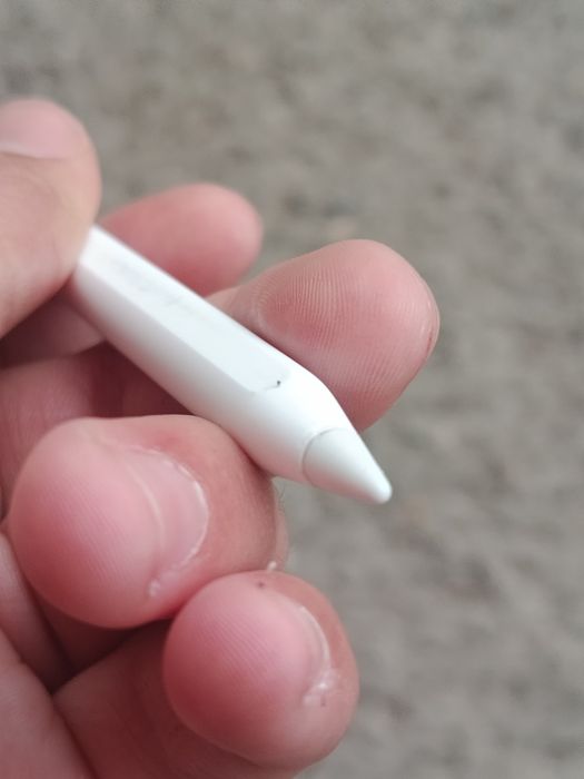 Продам Apple pencil 2 в белой расцветке