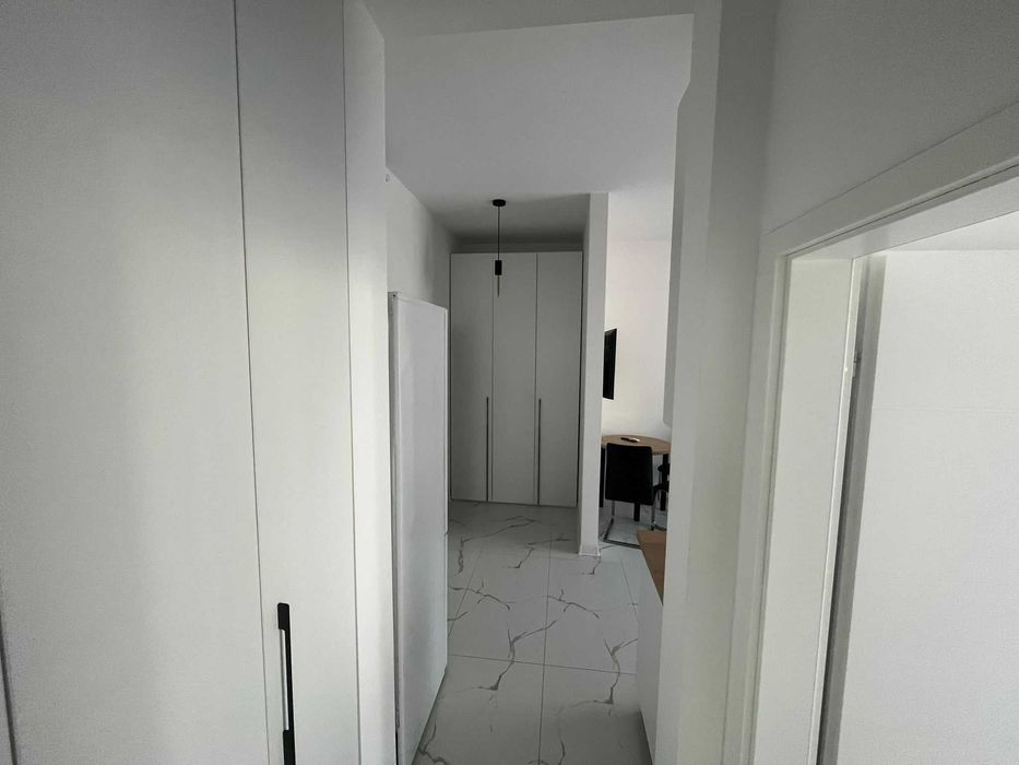 inchiriez apartament 2camere com giroc