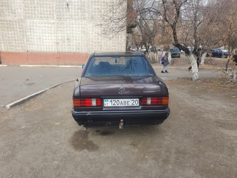 Мерседес 190 обем 2