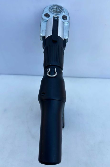 Vetec SPMA 32-18 - Акумулаторна хидравлична преса TH40 10.2025г