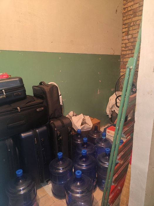 Номер исправлен. Продаётся 3-х комнатная квартира на карасу -6. Срочно