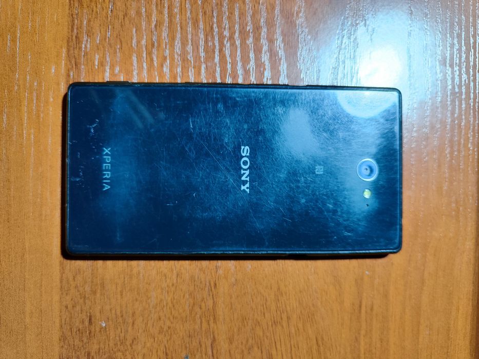 Продам телефон Sony m2