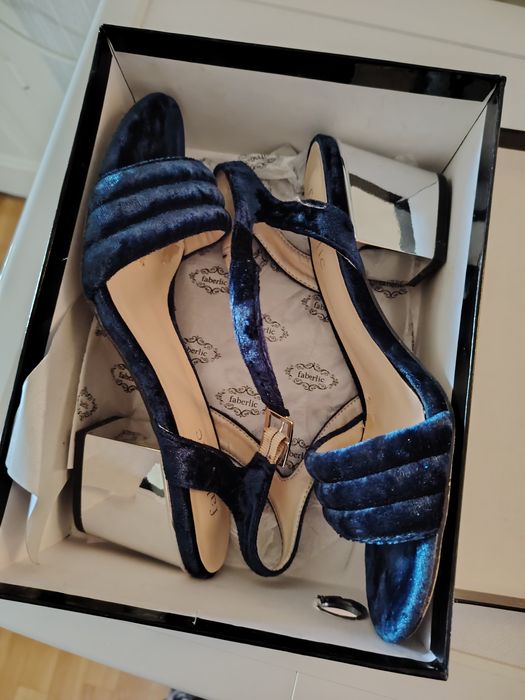 Босоножки  размер 36