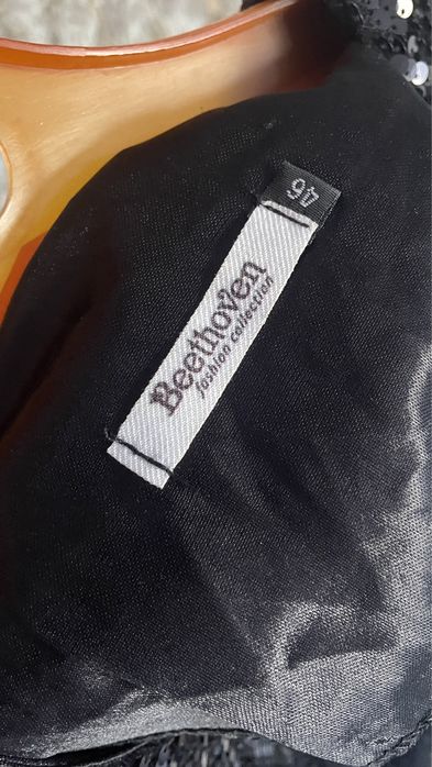 Продам платье 46 размер