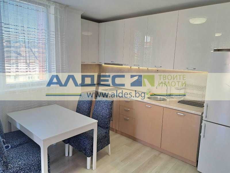 Дава се под наем Двустаен апартамент в София, Павлово - 70 кв.м за 600 € - Снимка #3