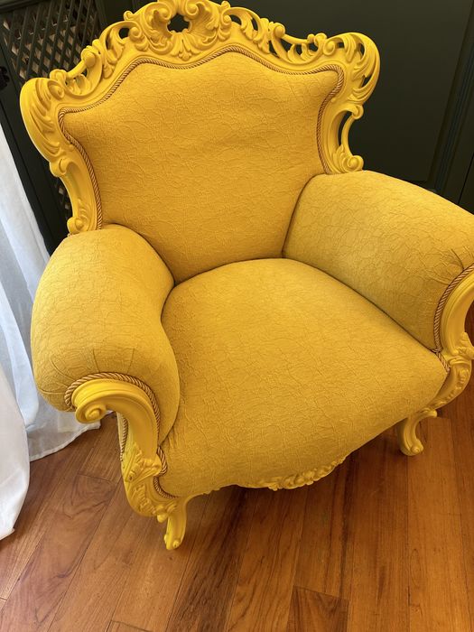 Жълто кресло Picasso Sun от серия Colorium на DIVANI