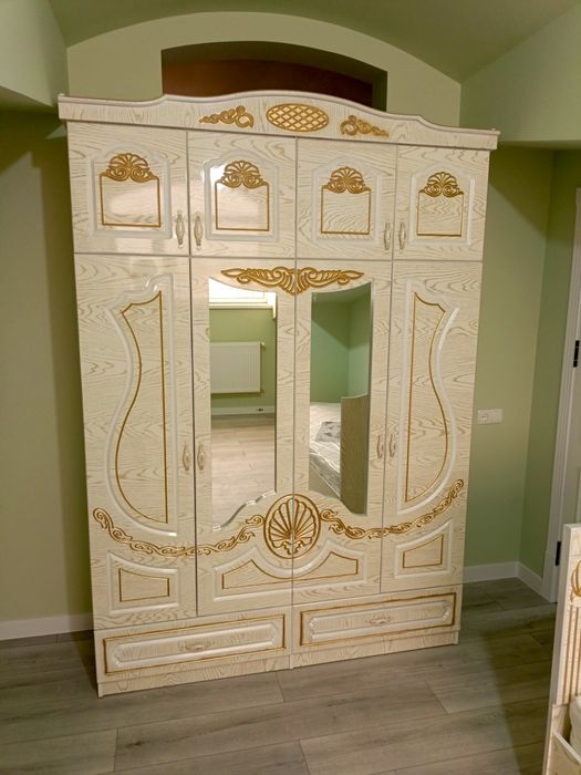 мебель 2 дивана и шкаф