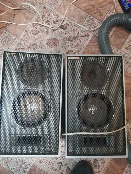 Магнитолы и пластинки продам