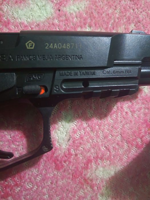 Vând airsoft replica, Non blowback