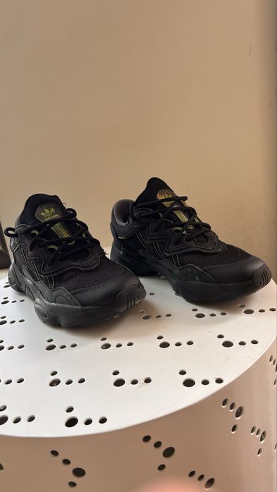Дамски/детски маратонки Adidas OZWEEGO