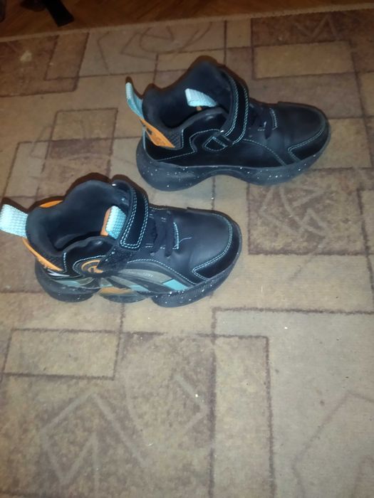 Кроссовки на мальчика