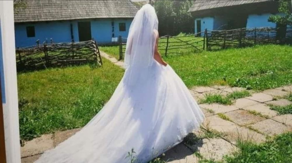 Rochita de mireasa Demetrios