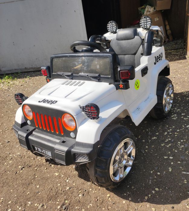 Детский автомобиль