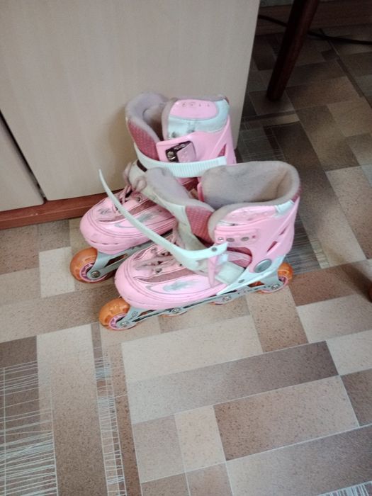 Продам роликовые коньки для девочки