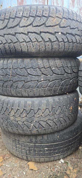 235/55/18.      235/60/18