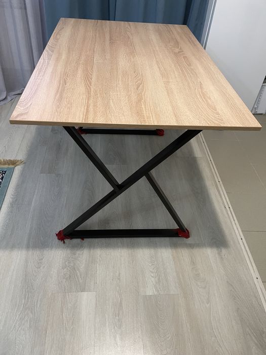 Продам стол шкаф новый