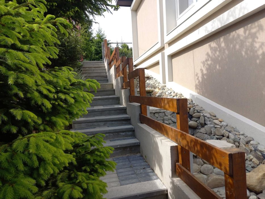Vila pe malul lacului Snagov c u piscina-salon de inchiriat -Petreceri-Nunti ,botezuri restranse-Evenimente private -Majorate -Evergreen Snagov